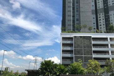 Impiana Sky Residensi @ The Earth