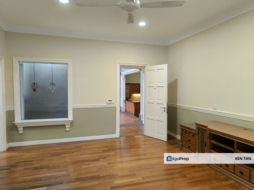 Taman Equine Single Storey Bungalow For Sale, Selangor, Seri Kembangan