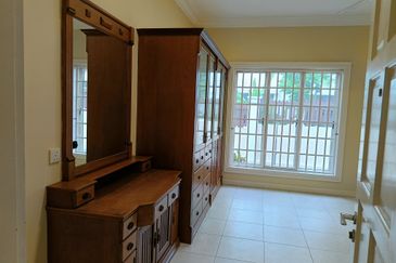 Jalan Equine, Taman Equine