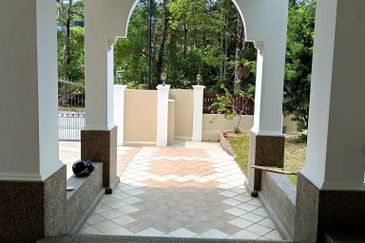 Jalan Equine, Taman Equine