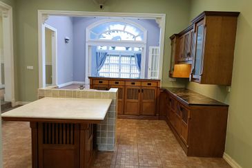 Jalan Equine, Taman Equine