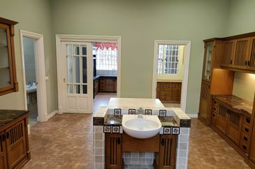 Jalan Equine, Taman Equine