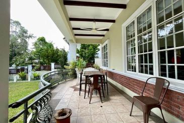 Jalan Equine, Taman Equine