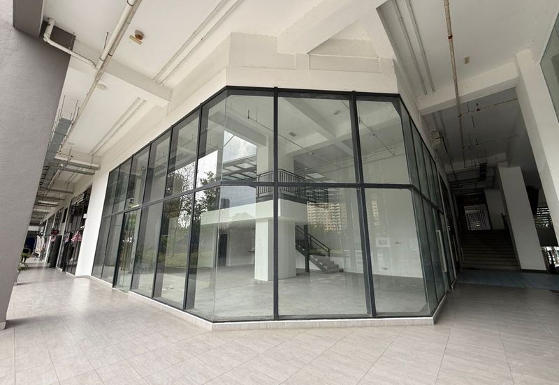 Queensville, Taman Tasik Permaisuri