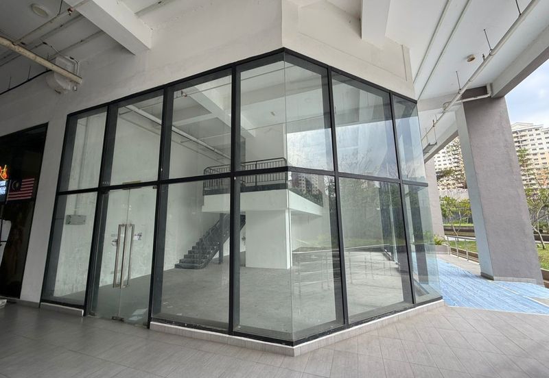 Queensville, Taman Tasik Permaisuri