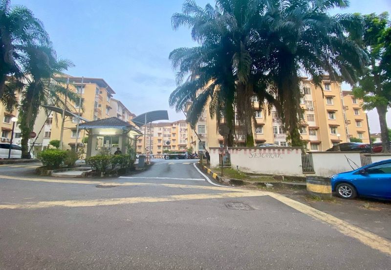 Semarak Apartment