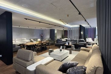 Jalan Universiti (Jalan Prof Diraja Ungku Aziz)