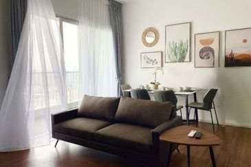 UNA Serviced Apartment