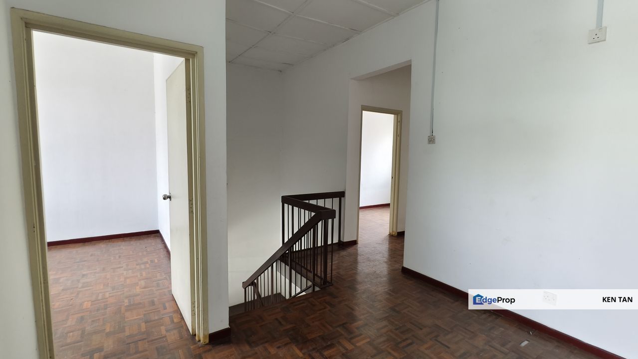  2-Storey Landed House @ Taman Lestari Putra , LEP 4, Seri Kembangan for Sale, Selangor, Puchong South