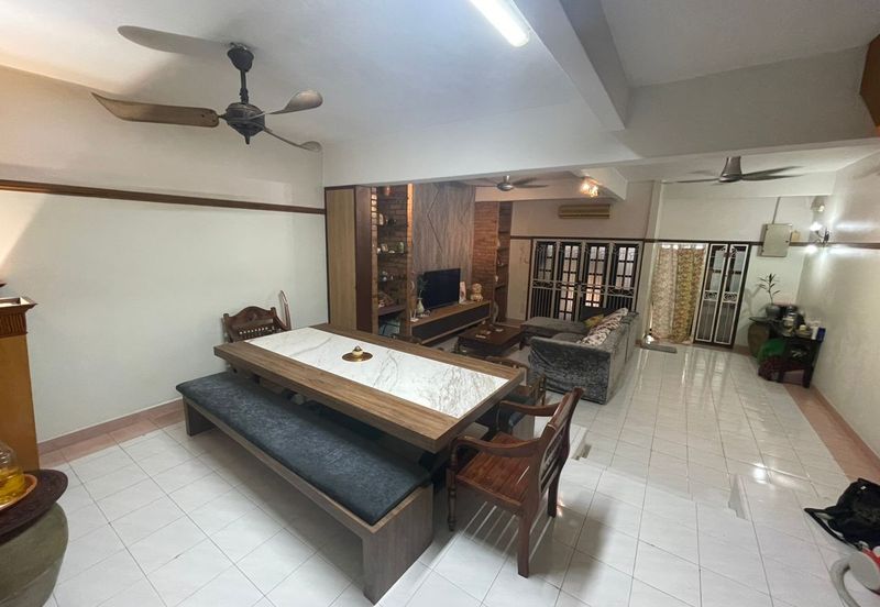 Happy Garden (Taman Gembira)