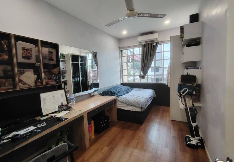 Happy Garden (Taman Gembira)