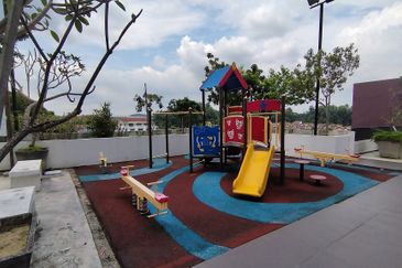 Galleria 2 @ Equine Park