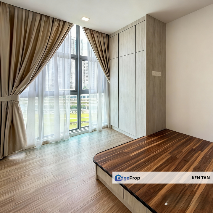LakeFront Residence Partly Furnished 3R2B Corner unit for Rent, Selangor, Cyberjaya