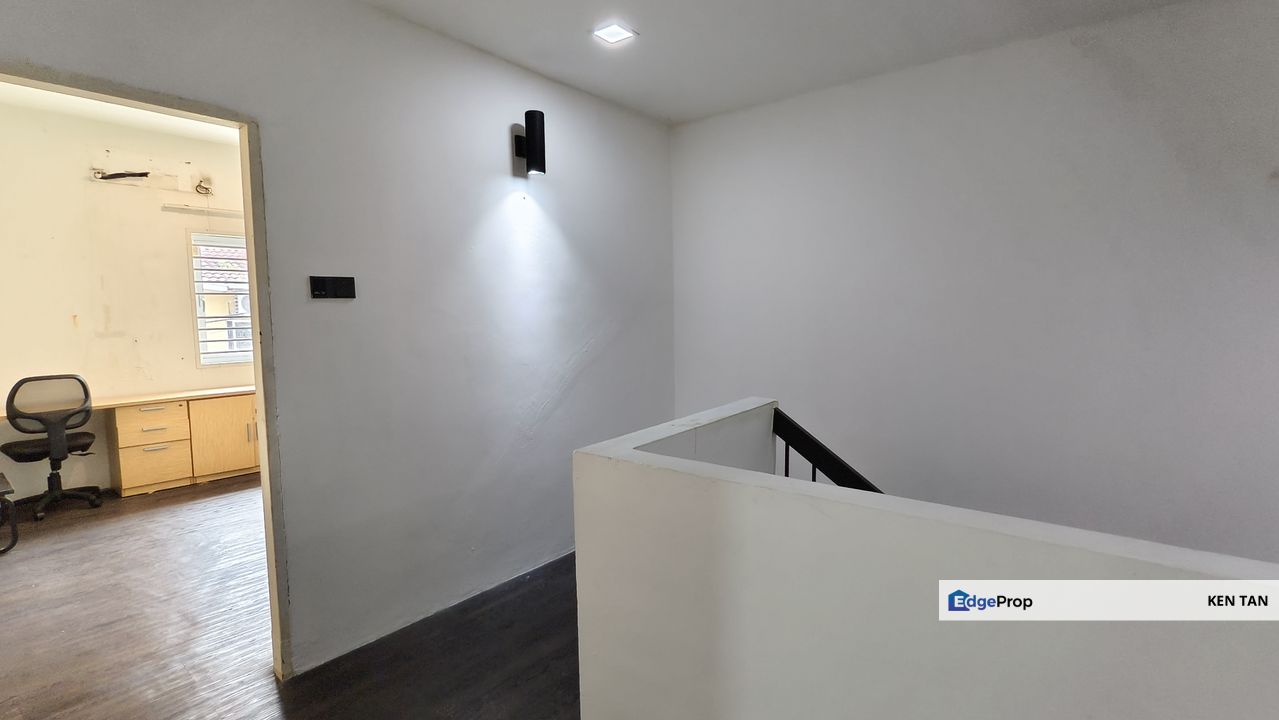 Taman Yulek Cheras KL End Lot 2.5 Storey Landed with Reno for Sale, Kuala Lumpur, Cheras