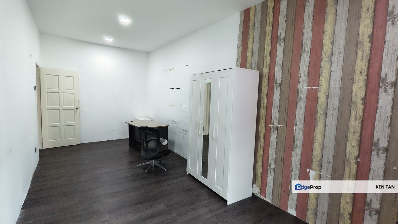 Taman Yulek Cheras KL End Lot 2.5 Storey Landed with Reno for Sale, Kuala Lumpur, Cheras