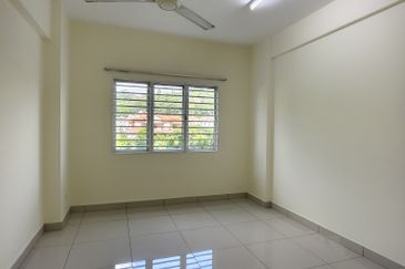 Hijauan Puteri Condominiums