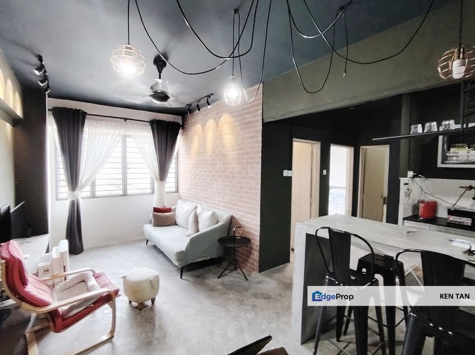 Main Place Studio Unit With Renovation for Sale, Selangor, USJ