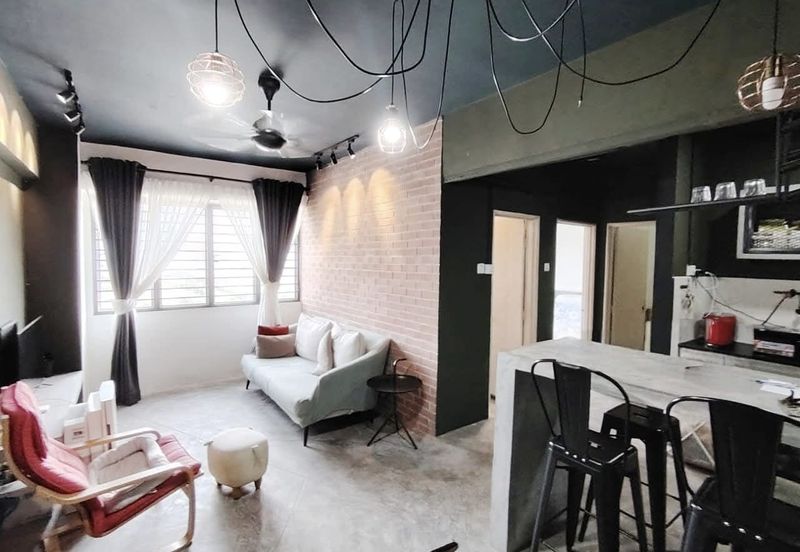 Main Place Residence