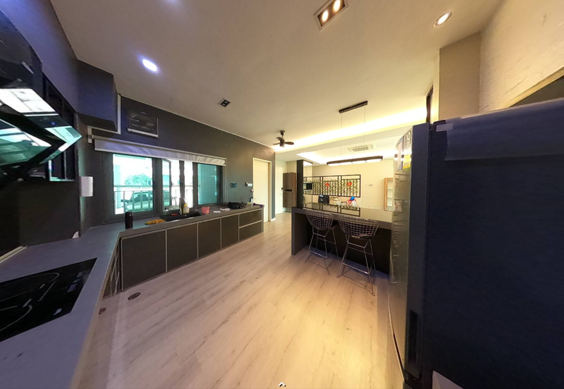 Ritz Residence Townhouse Duplex ( Lower Unit ) Full Furnished to LET