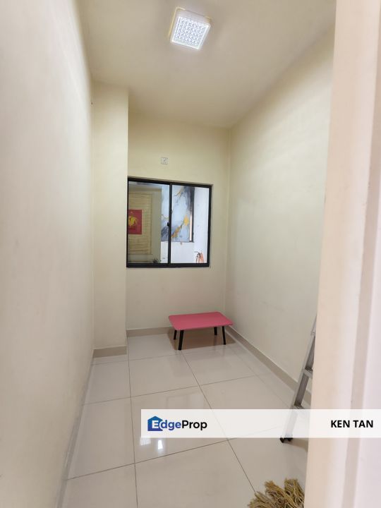 Setiawalk Puchong R2 partly furnished for Sale, Selangor, Puchong