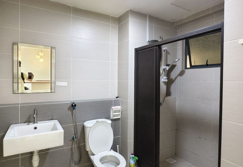 SetiaWalk R3 Solace Service Apartment