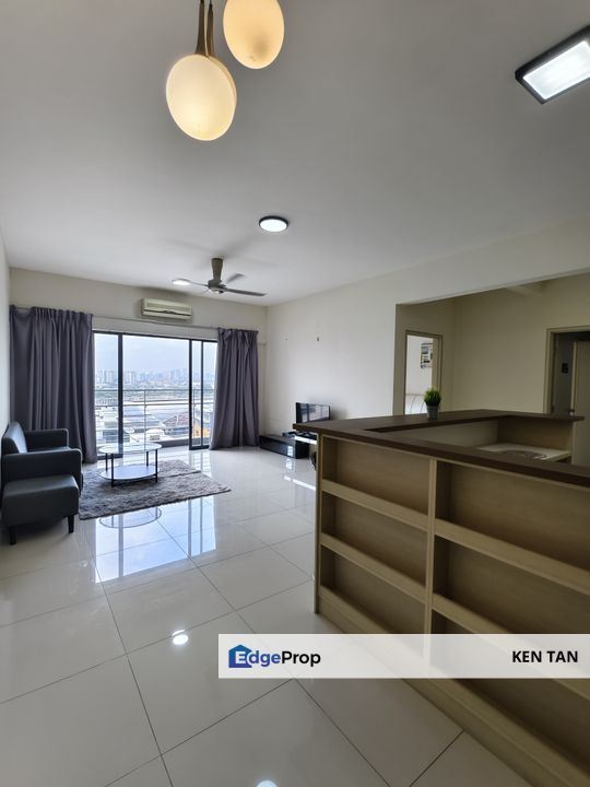 Setiawalk Puchong R2 partly furnished for Sale, Selangor, Puchong