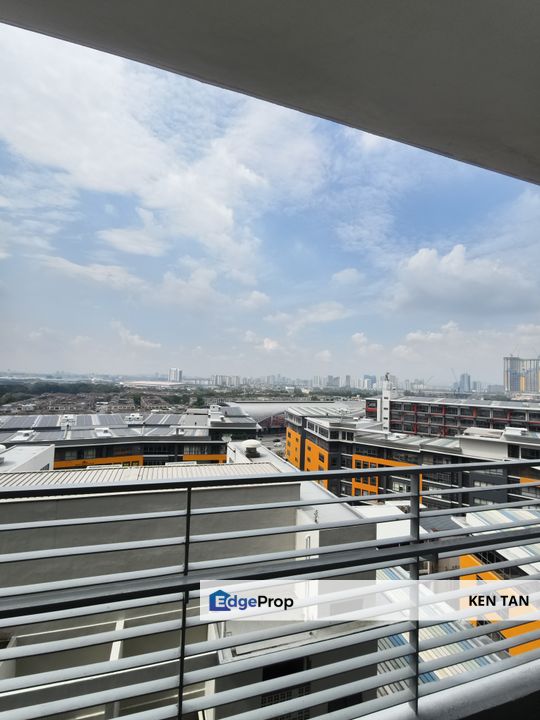 Setiawalk Puchong R2 partly furnished for Sale, Selangor, Puchong