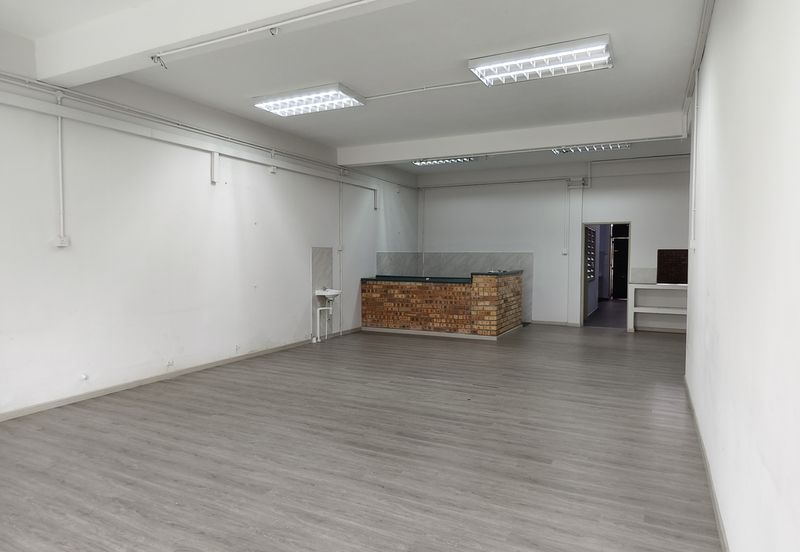 𝗦𝗦𝟯 𝗣𝗝 𝗦𝗵𝗼𝗽𝗹𝗼𝘁 Ground Floor  for RENT