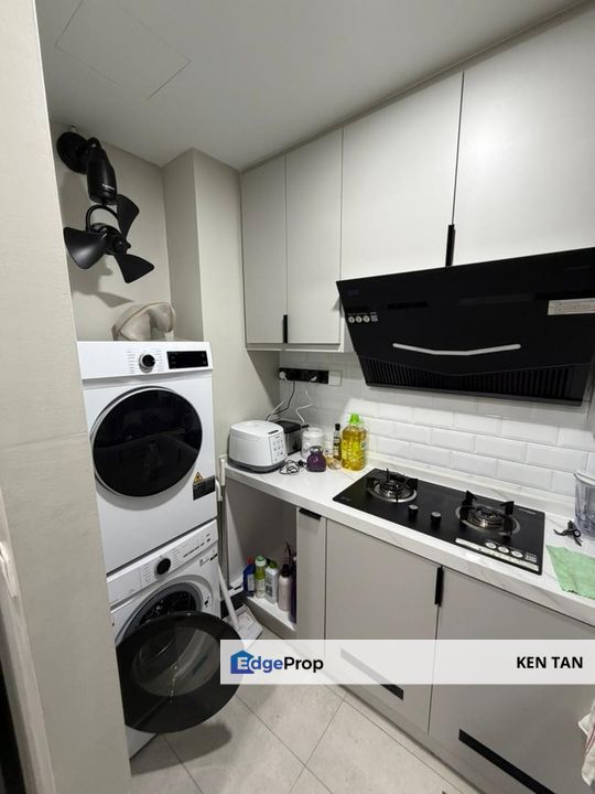 EdgeWood Residences Fully Renovated Corner unit for Sale, Kuala Lumpur, Setapak