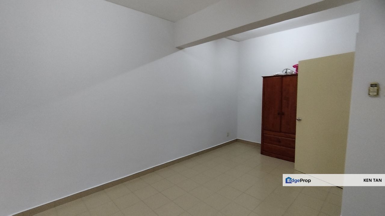Bukit OUG townhouse lower unit Partly Furnished for rent, Kuala Lumpur, Bukit Jalil