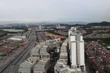 TRiGON Luxury Residences