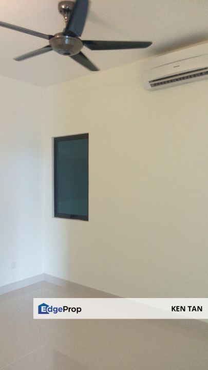 Z Residence Bukit Jalil Facing Swimming Pool for Sale, Kuala Lumpur, Bukit Jalil