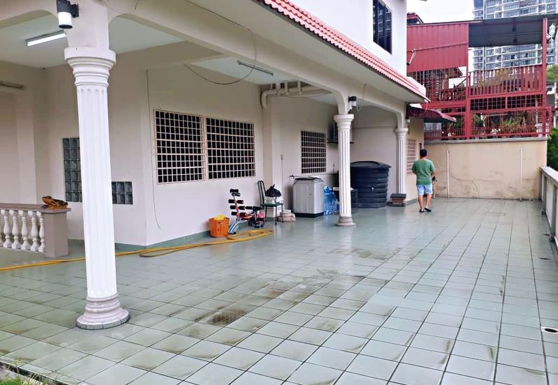 Happy Garden (Taman Gembira)