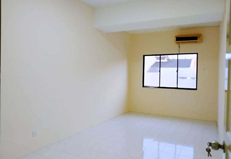 Happy Garden (Taman Gembira)