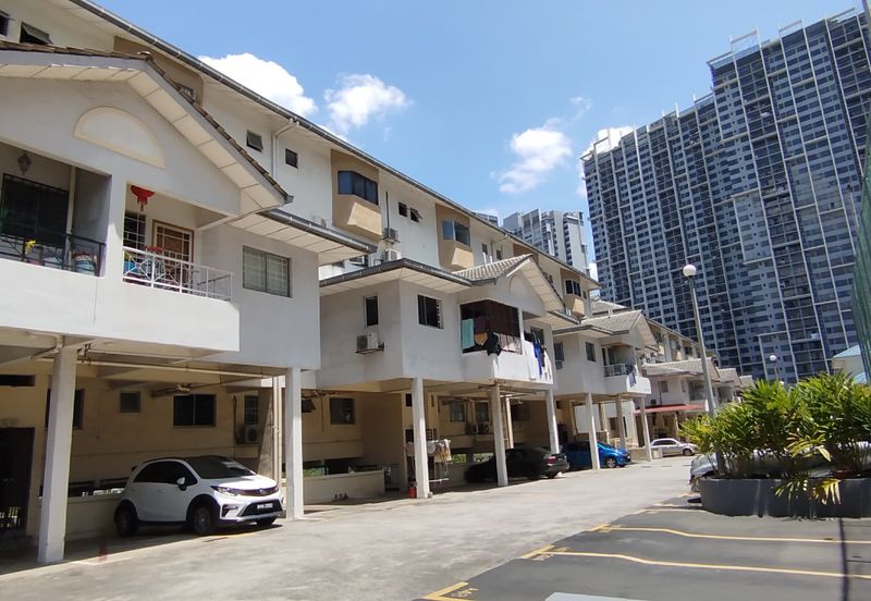 Sri Lata (Waterfall Tarrace)