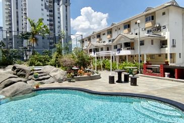 Sri Lata (Waterfall Tarrace)