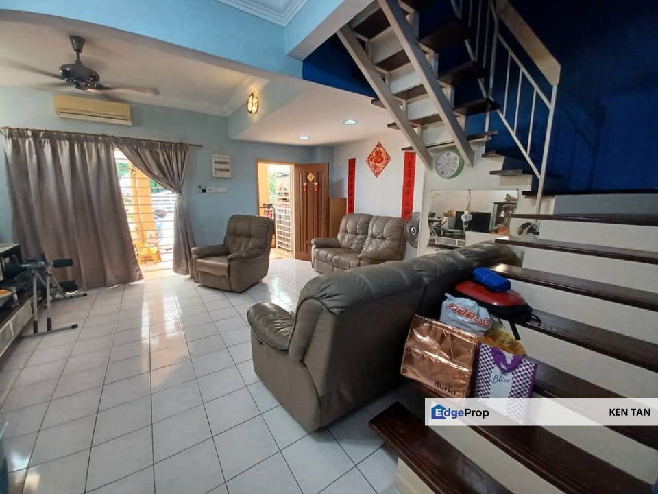 Taman Lestari Putra (LEP 6) Double Storey For Sale, Selangor, Seri Kembangan