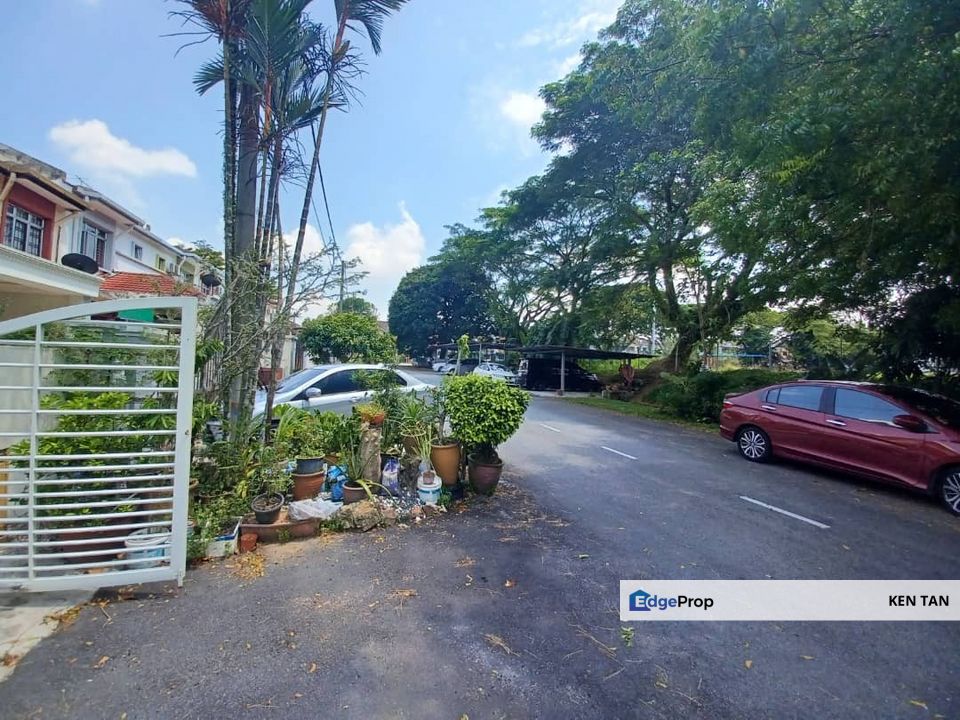 Taman Lestari Putra (LEP 6) Double Storey For Sale, Selangor, Seri Kembangan