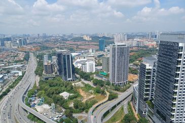 Service Office Suite (SOS) @ Empire City