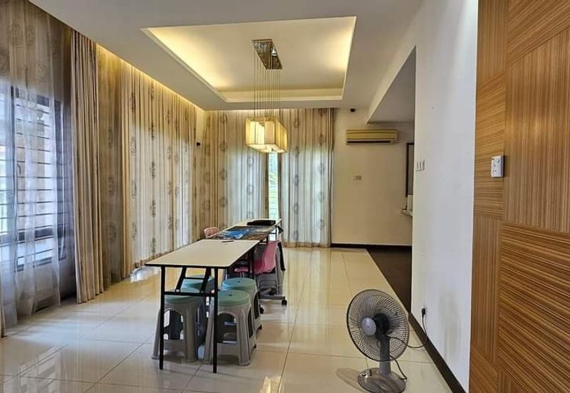 Tiara Hills, Taman Taynton View