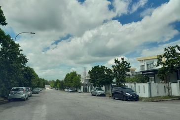 Lekas 32 Industrial Park