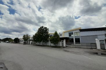 Lekas 32 Industrial Park