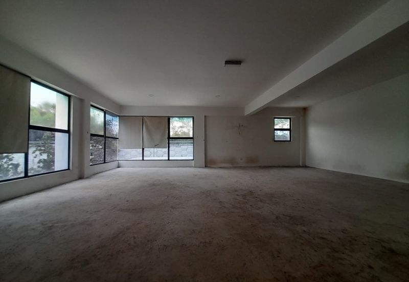 Lekas 32 Industrial Park