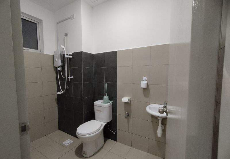 LBS Skylake Residence