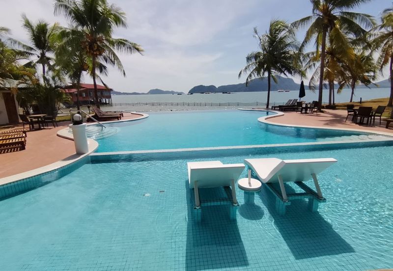 THE OCEAN RESIDENCE RESORT AND HOTEL