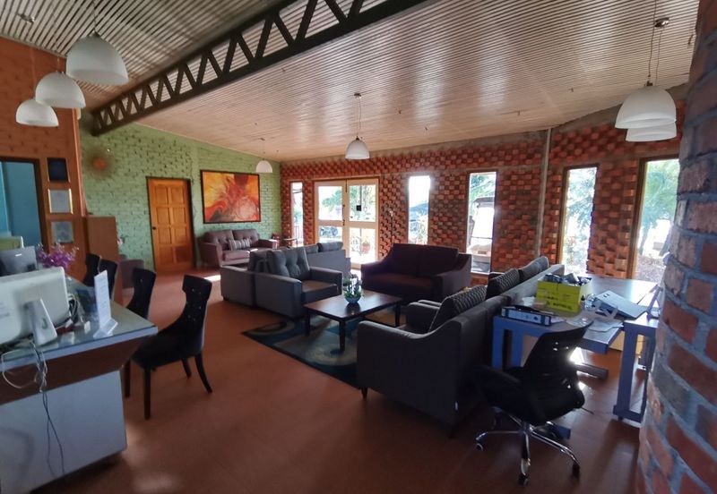 THE OCEAN RESIDENCE RESORT AND HOTEL