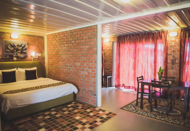 THE OCEAN RESIDENCE RESORT AND HOTEL