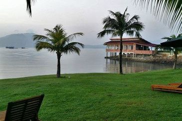 THE OCEAN RESIDENCE RESORT AND HOTEL