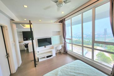 Oxford Tower @ Garden Plaza