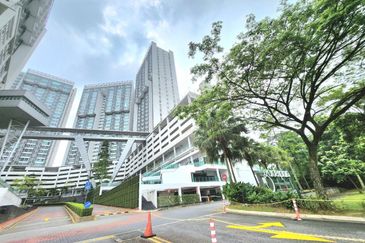 Oxford Tower @ Garden Plaza